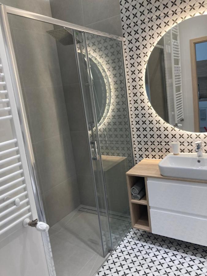 Rakowicka Modern Apartment クラクフ エクステリア 写真